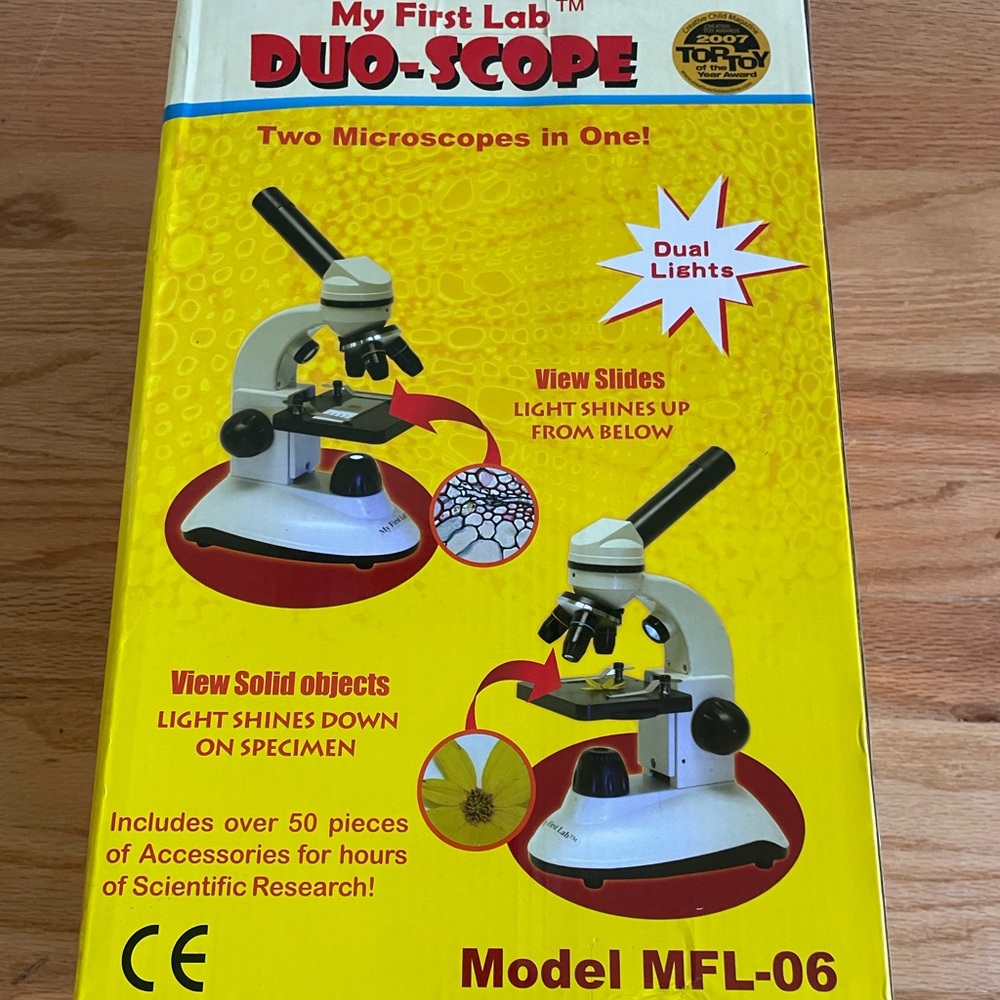 GUC My First Lab | Duo Scope + Young Scientist Book